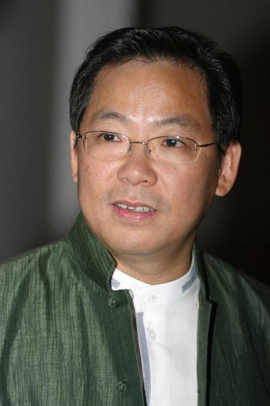 张明敏