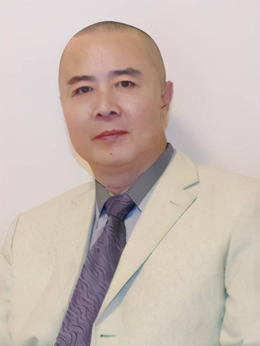 徐少华