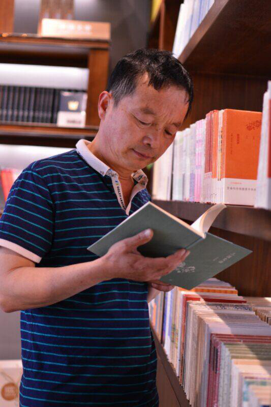 杨卫国