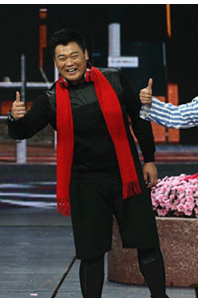 李屹伦