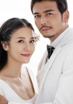 王黎雯和杨烁婚纱照