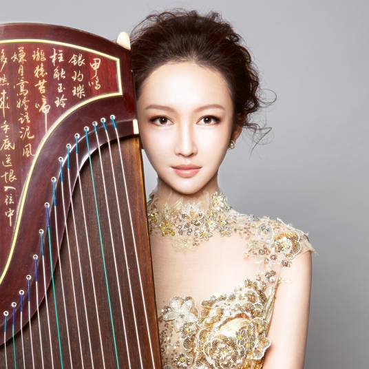 李杨冠宇