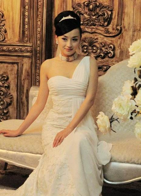 傅淼结婚照