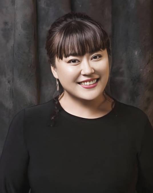 李菁菁