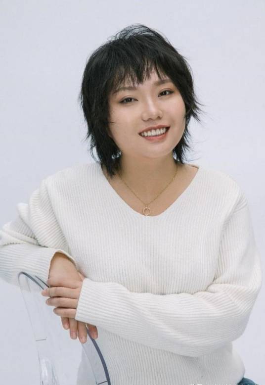 李雪琴