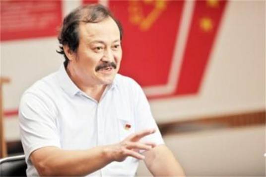 李明