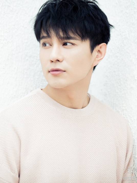 杨彤