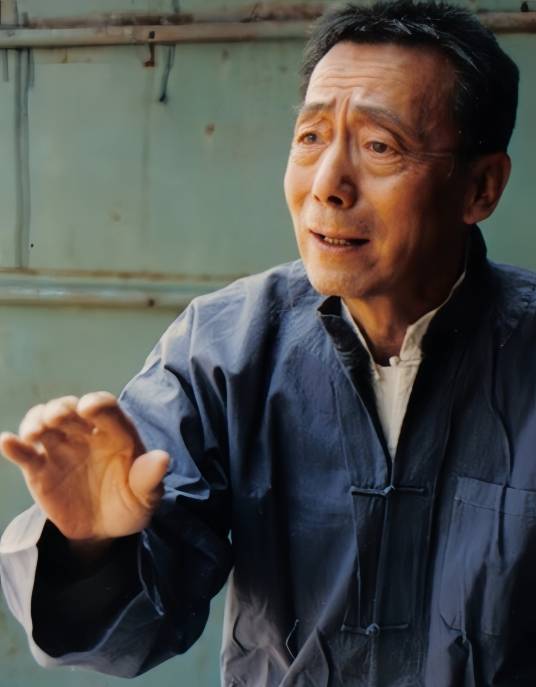 顾岚