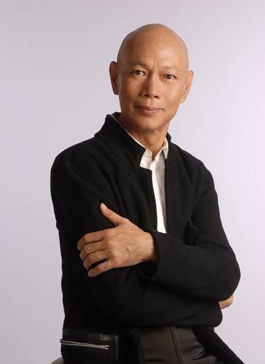 罗家英