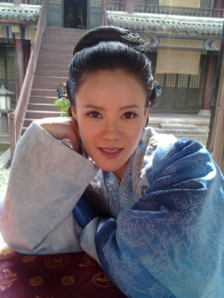 2010《又见白娘子》饰演：朱雀
