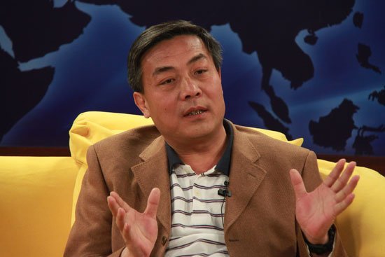 董亚春