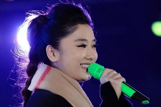 玲花演出照