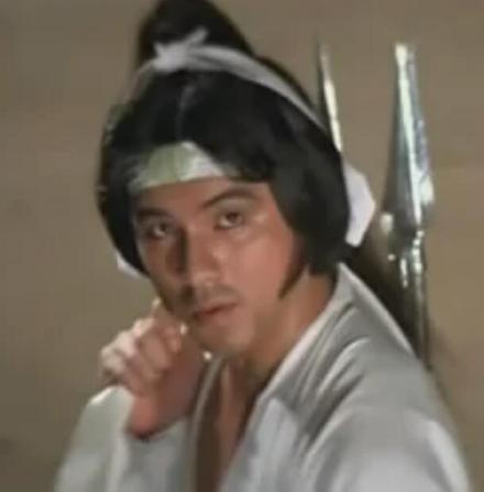 龙天翔 