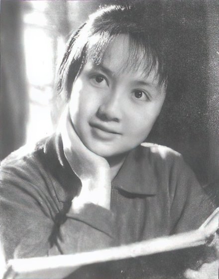少女时的魏慧丽