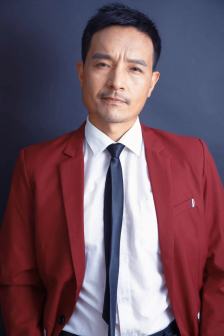 王洪涛人物照
