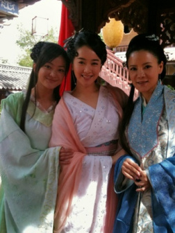 2010《又见白娘子》饰演：朱雀