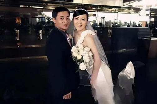 李琳与李大双夫妻合影