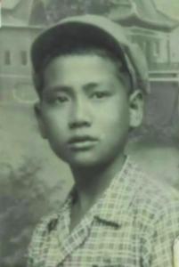 少年时代的张华勋