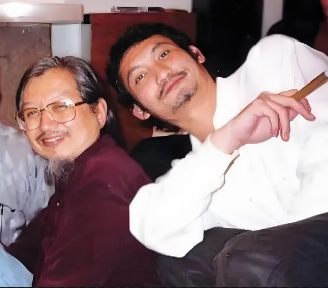胡伟立与徐克（右）合照
