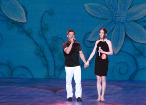 李琳与丈夫李大双参加歌手大赛