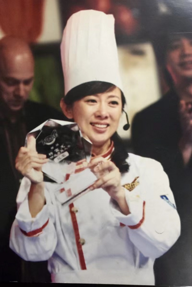 韩姝妹夺得厨星称号