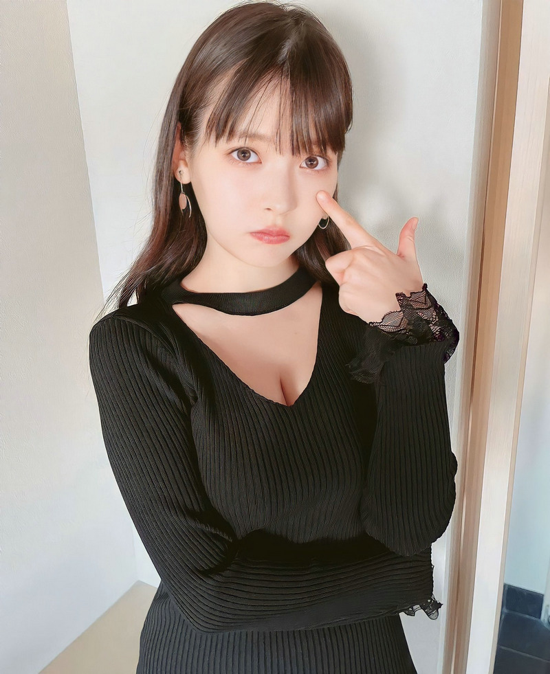 内田真礼
