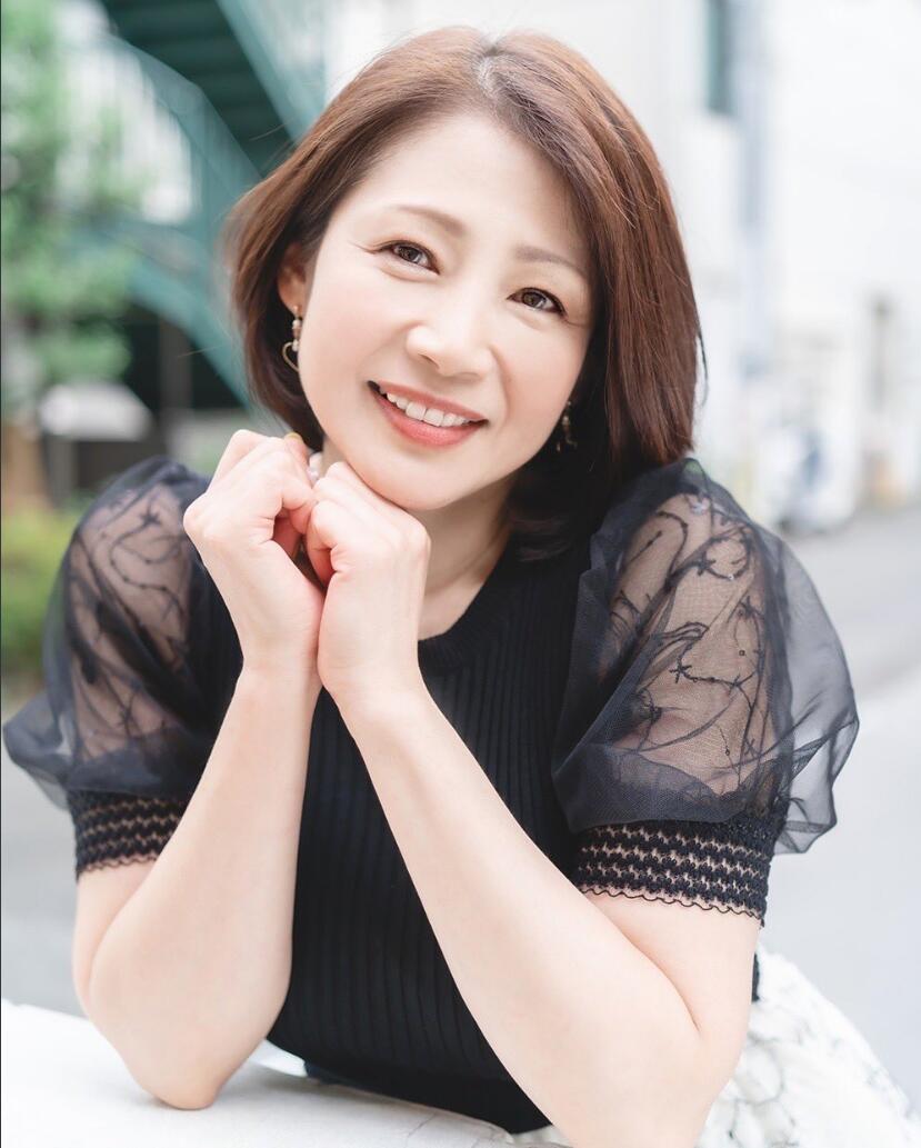 友田真希