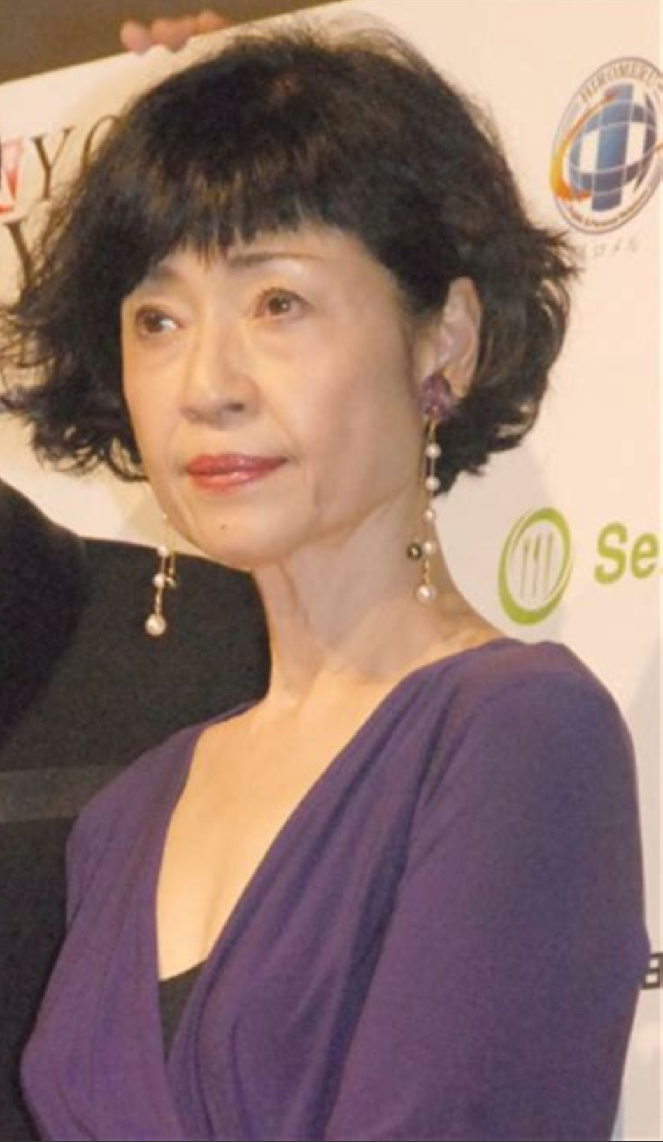 田岛令子