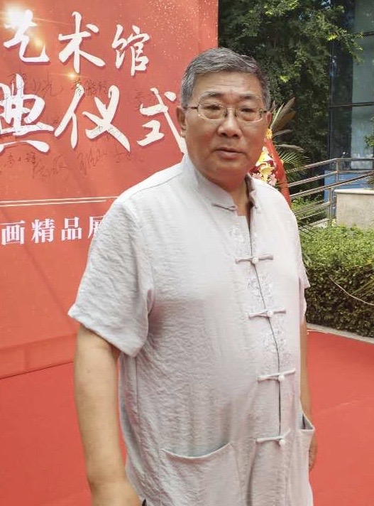 李建华