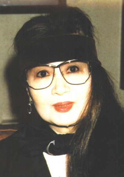 山崎朋子