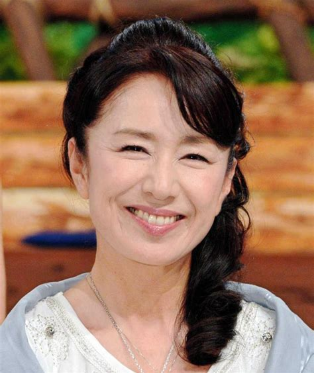 根本律子