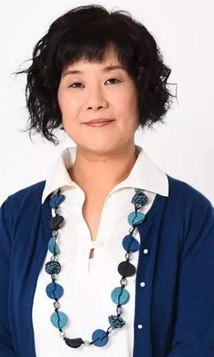 歌川椎子