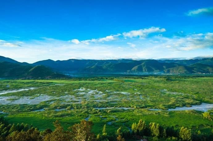 泸沽湖水出口大草海