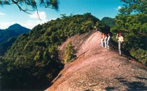 马背岩