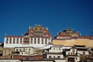 噶丹·松赞林寺远景系列图册