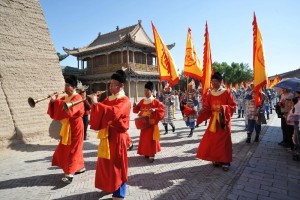 仿古出关仪式