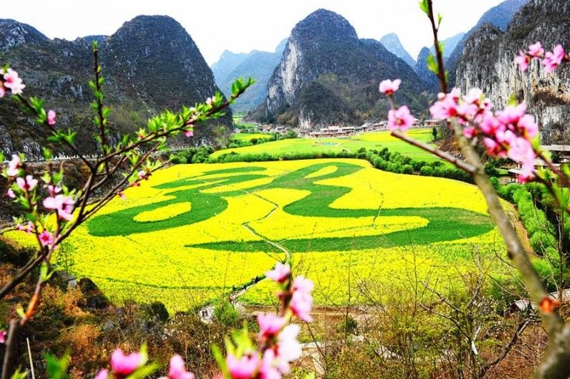 安顺龙宫风景区